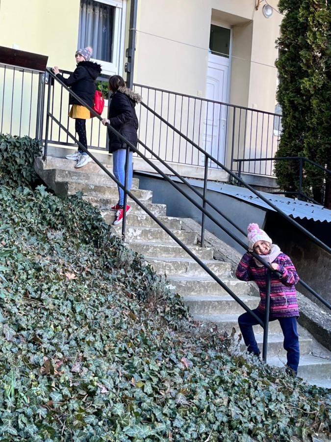 Vito Apartman Eger Bagian luar foto