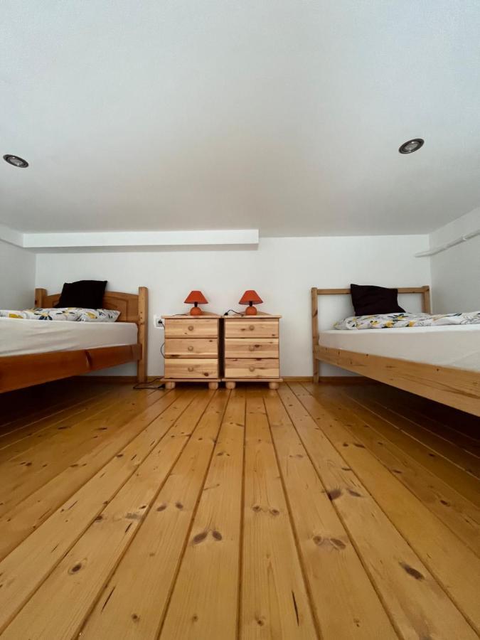 Vito Apartman Eger Bagian luar foto
