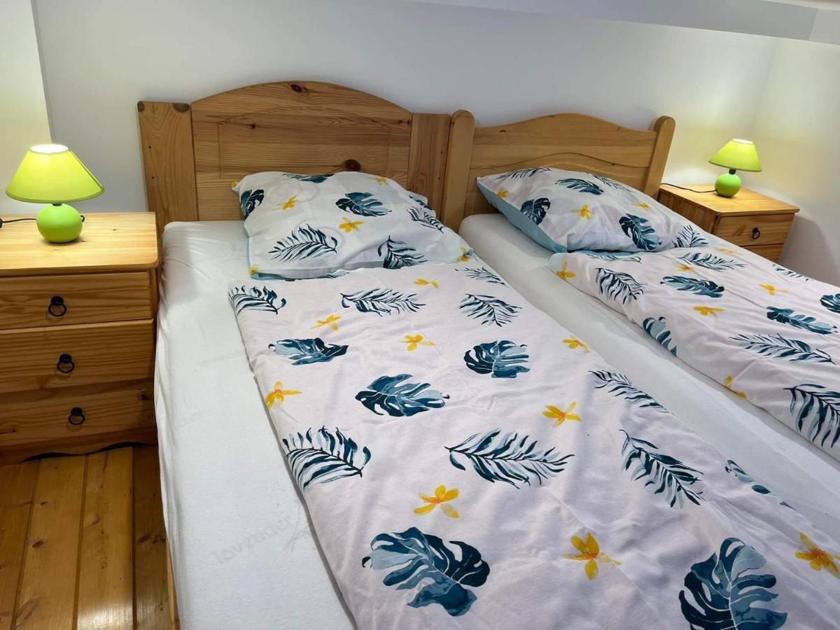 Vito Apartman Eger Bagian luar foto